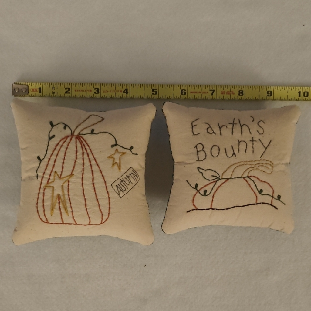 Earth's Bounty Holiday Tiny Pillows